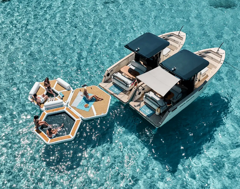 yacht-hero-image
